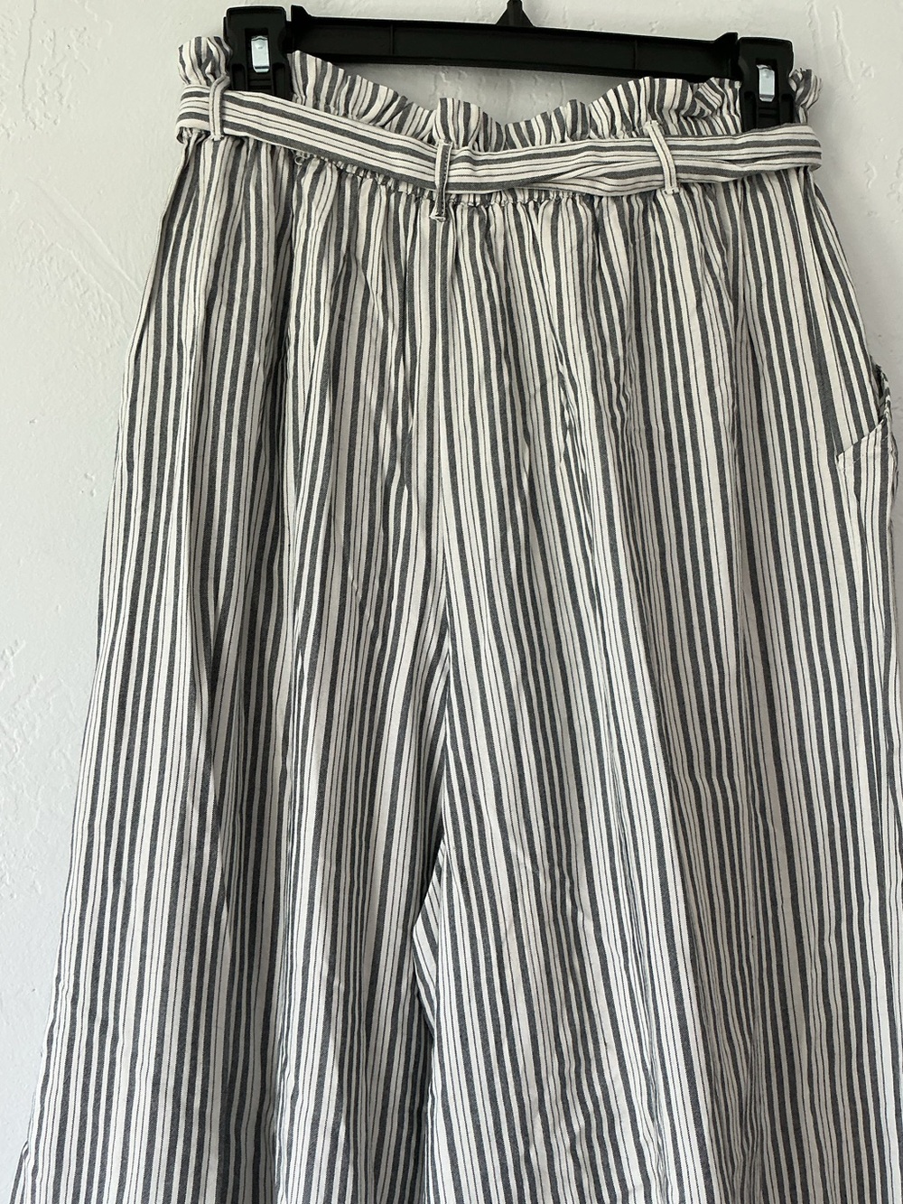 American Eagle Outfitters Wide Leg Black and White Striped Drawstring Pants - Picture 6 of 9